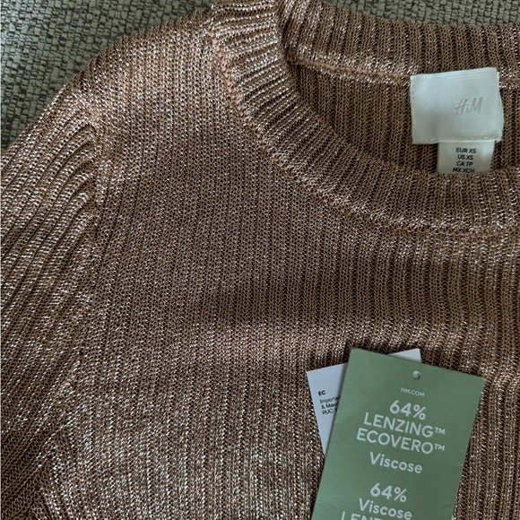 Metallic Gold Top - Picture 5 of 5